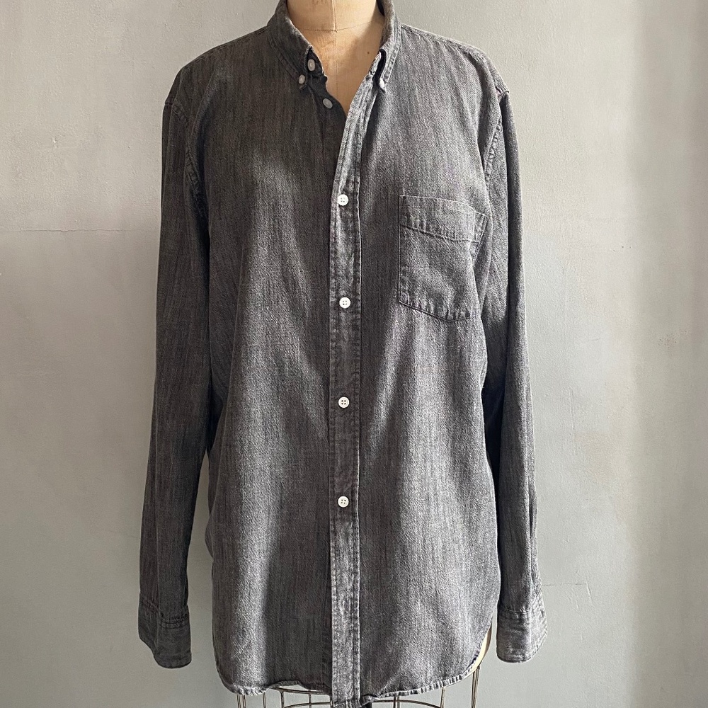 Everlane Charcoal Button-Down Shirt